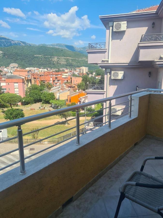 Hotel apartamentowy House Ivana Vuksanovic